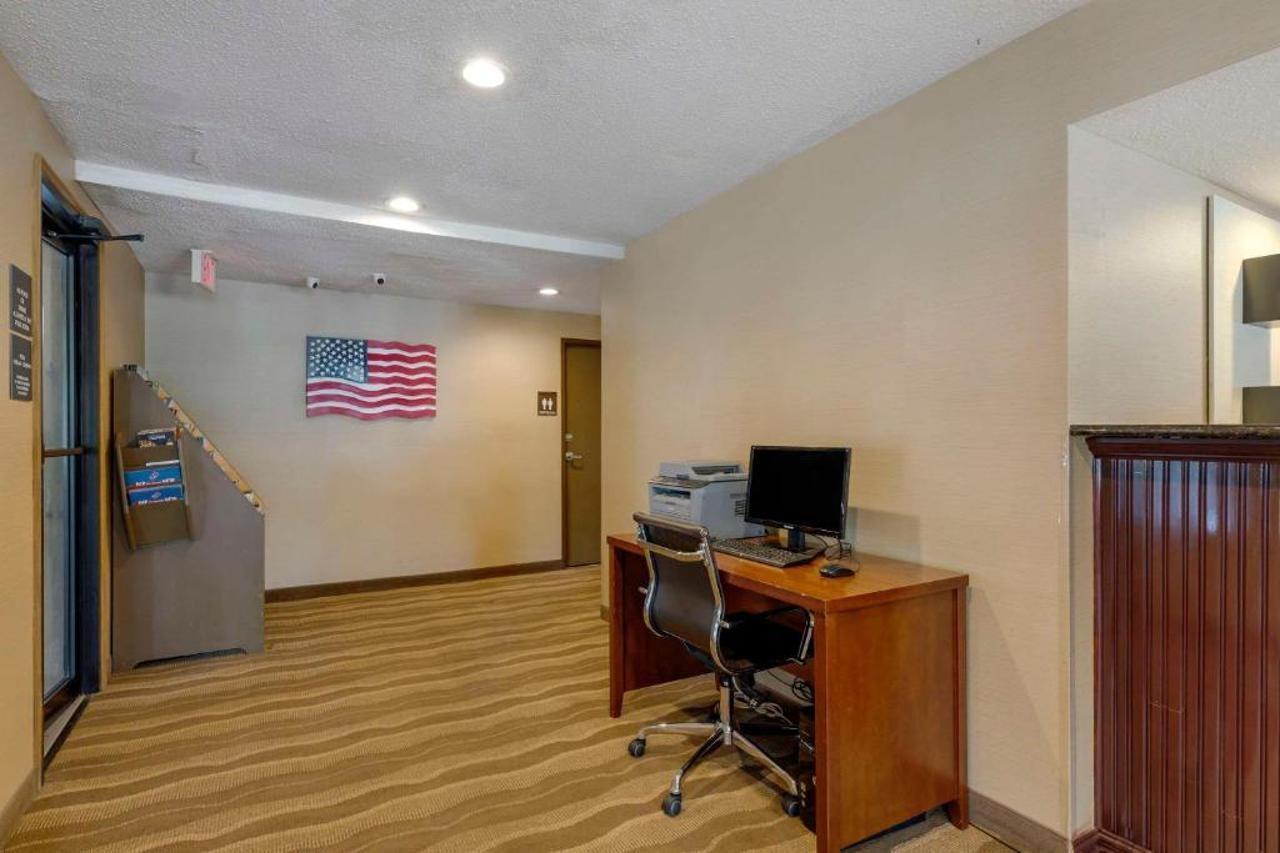 Comfort Inn Mount Vernon Downtown Экстерьер фото